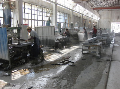 中国石材加工工場.JPGのサムネール画像