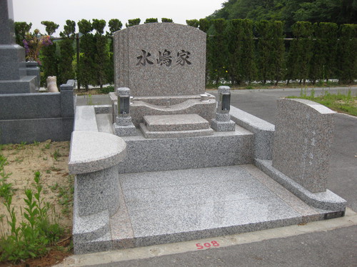 お墓のデザイン盗用.JPGのサムネール画像