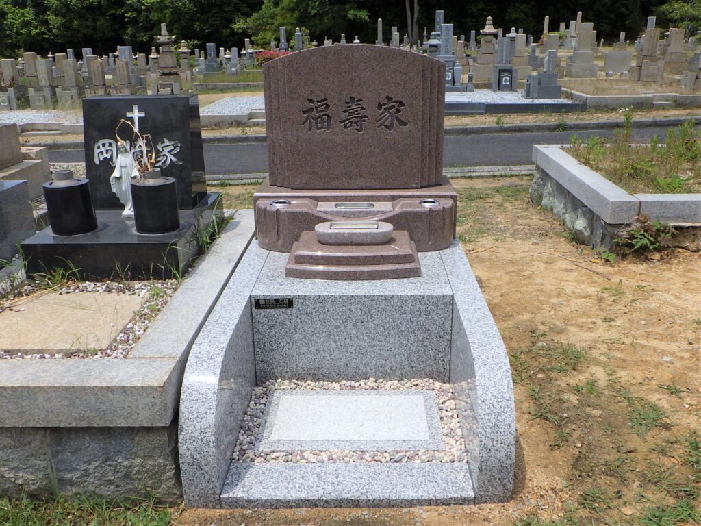 【デザイン墓石】中国マホガニー+G663+G623