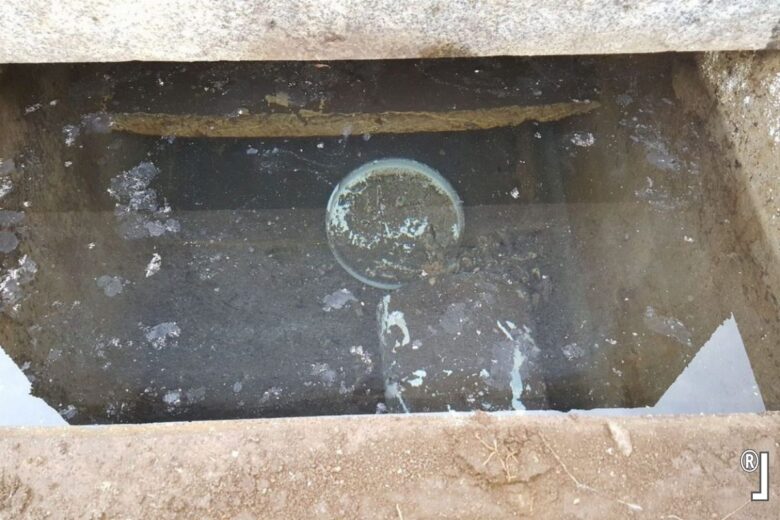 納骨室の中が水びたし